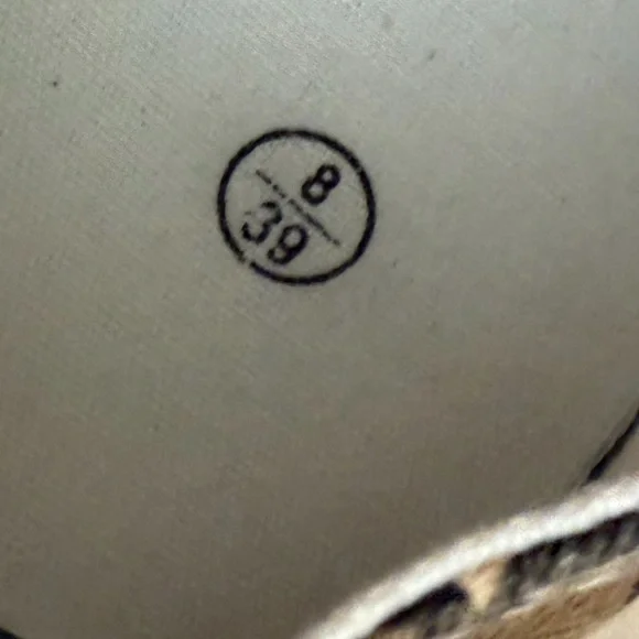 Leopard Print Canvas Low Top Sneakers, Size 8 - Picture 7 of 8